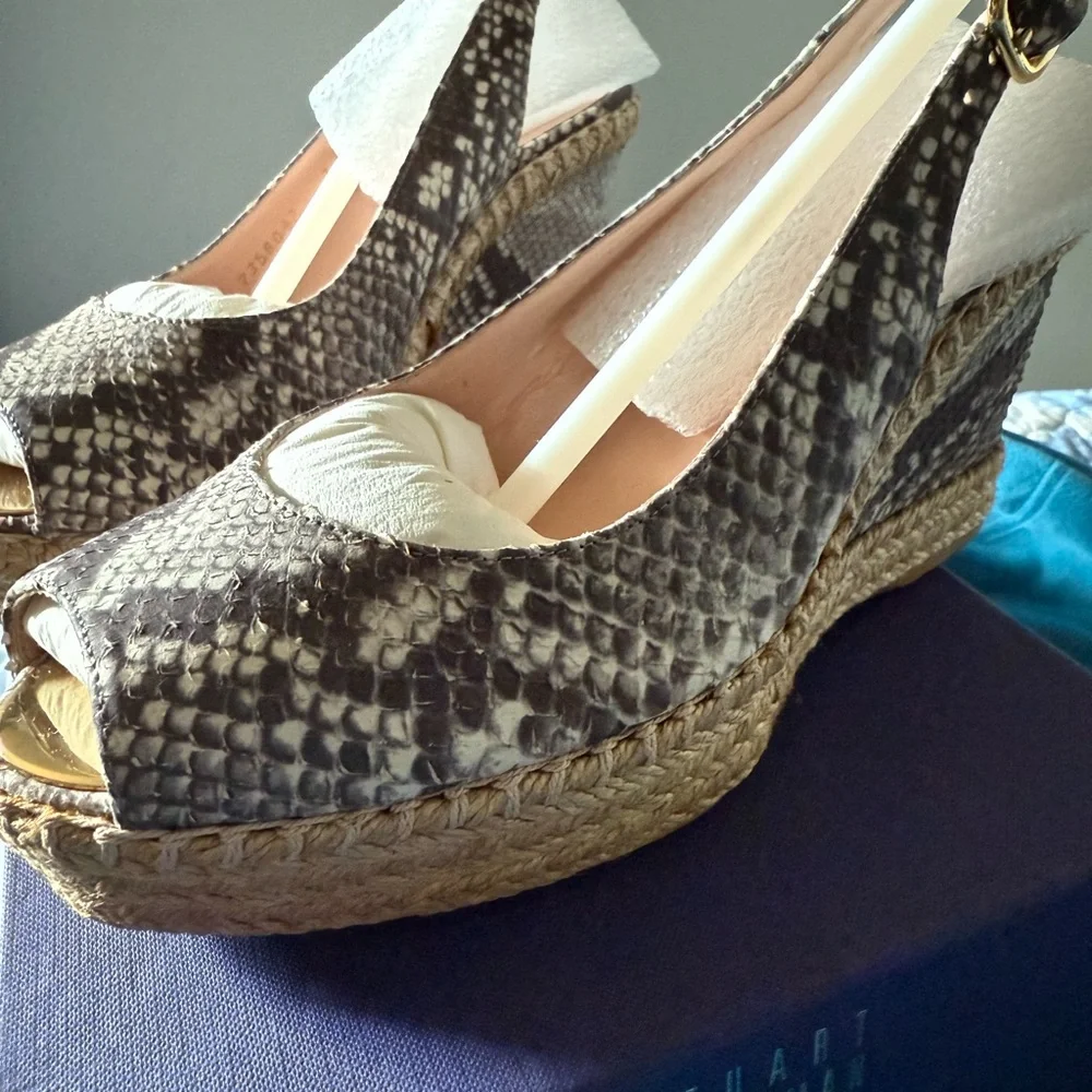Stuart Weitzman Elegant Snakeskin Wedge Espadrilles - Picture 2 of 9